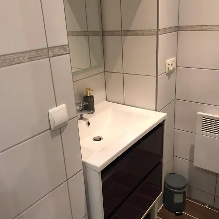 Appartement Studio Lit Séparé Centre Tarbes
